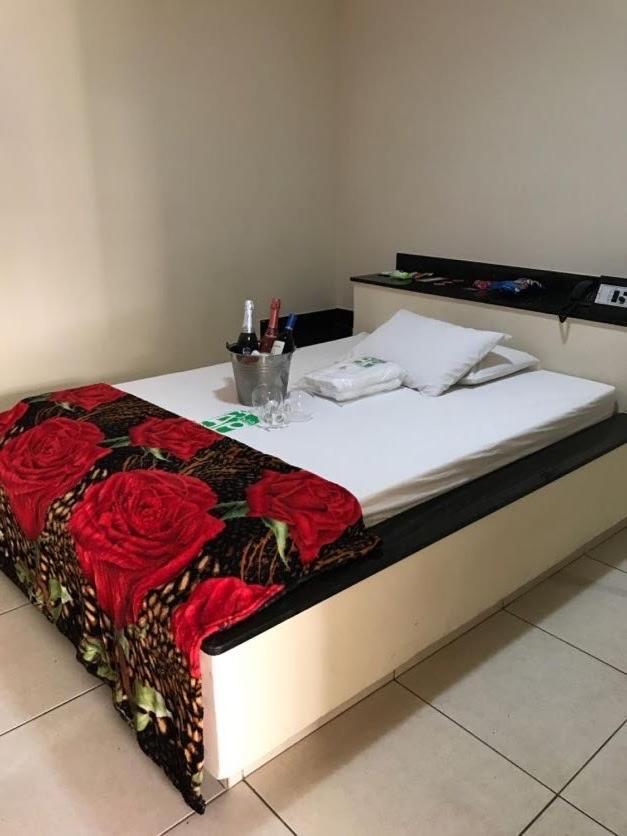 Motel& Hotel Ape Goiania !!! Екстериор снимка